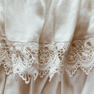 Forever 21 Tops - A off the shoulder top! Forever 21 Tops - A off the shoulder top!